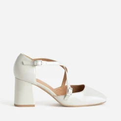 Eram Escarpins^Babies écru vernie brides croisées BEIGE