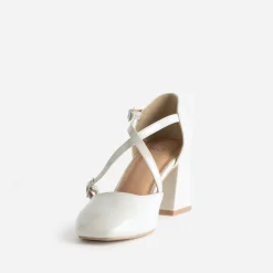 Eram Escarpins^Babies écru vernie brides croisées BEIGE