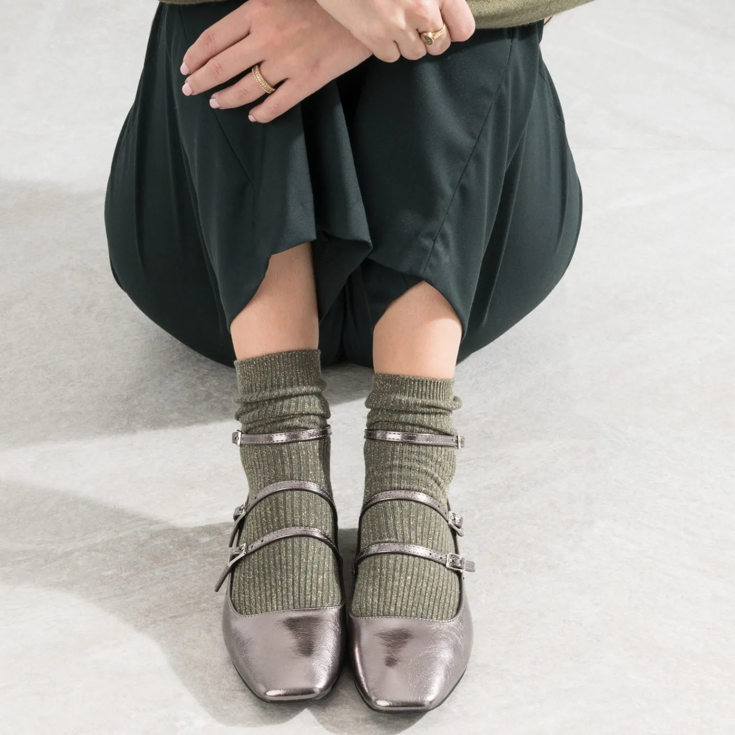 Eram Ballerines^Babies foncé métallisé à triple bride GRIS