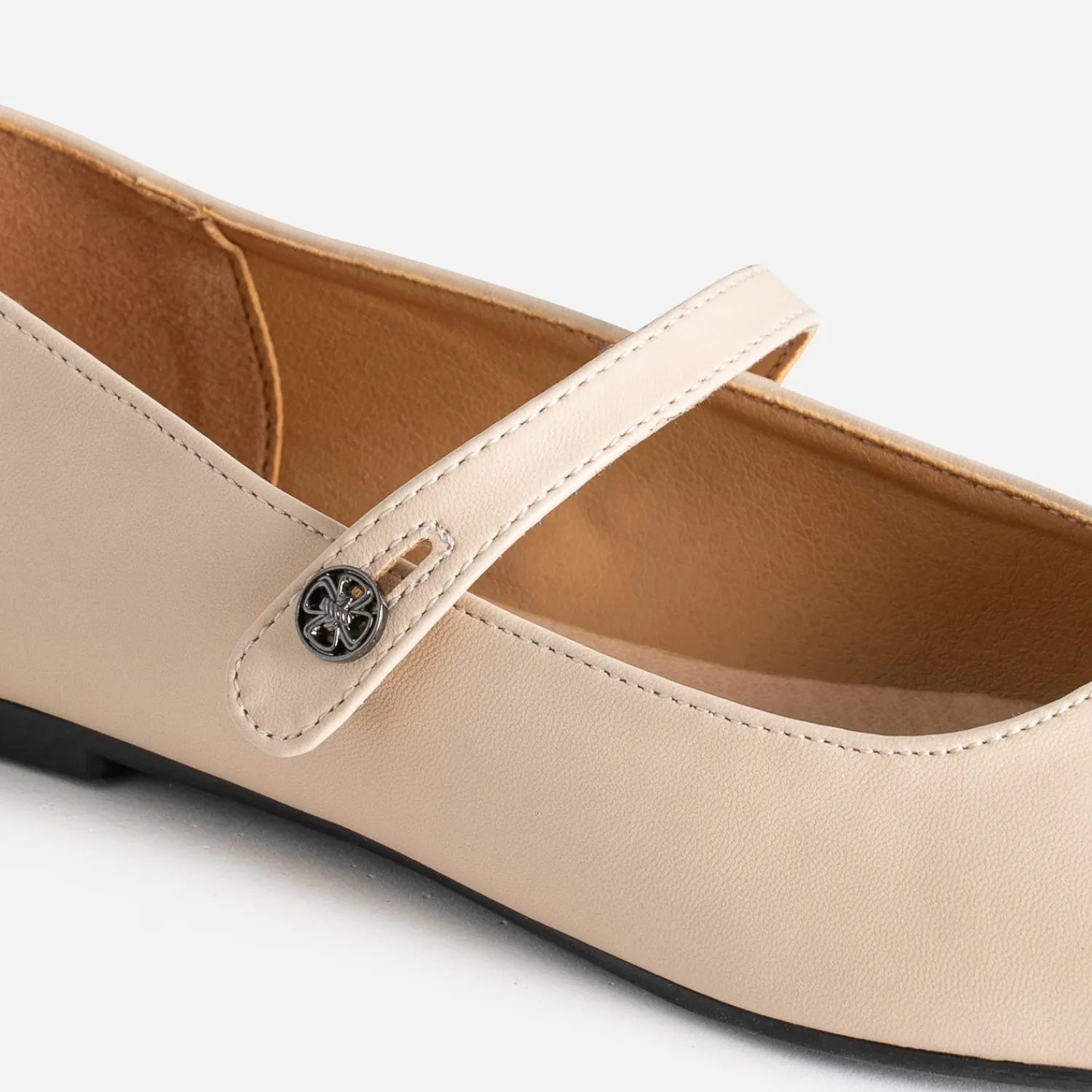 Eram Ballerines^Ballerine bout noir à bride BEIGE