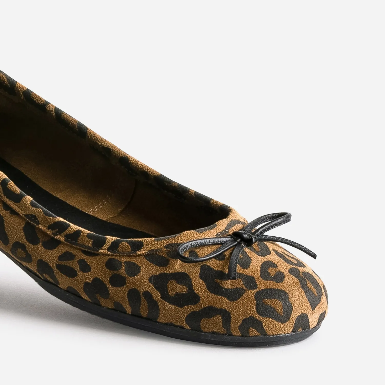 Eram Ballerines^Ballerine camel cuir velours motif léopard IMPRIME