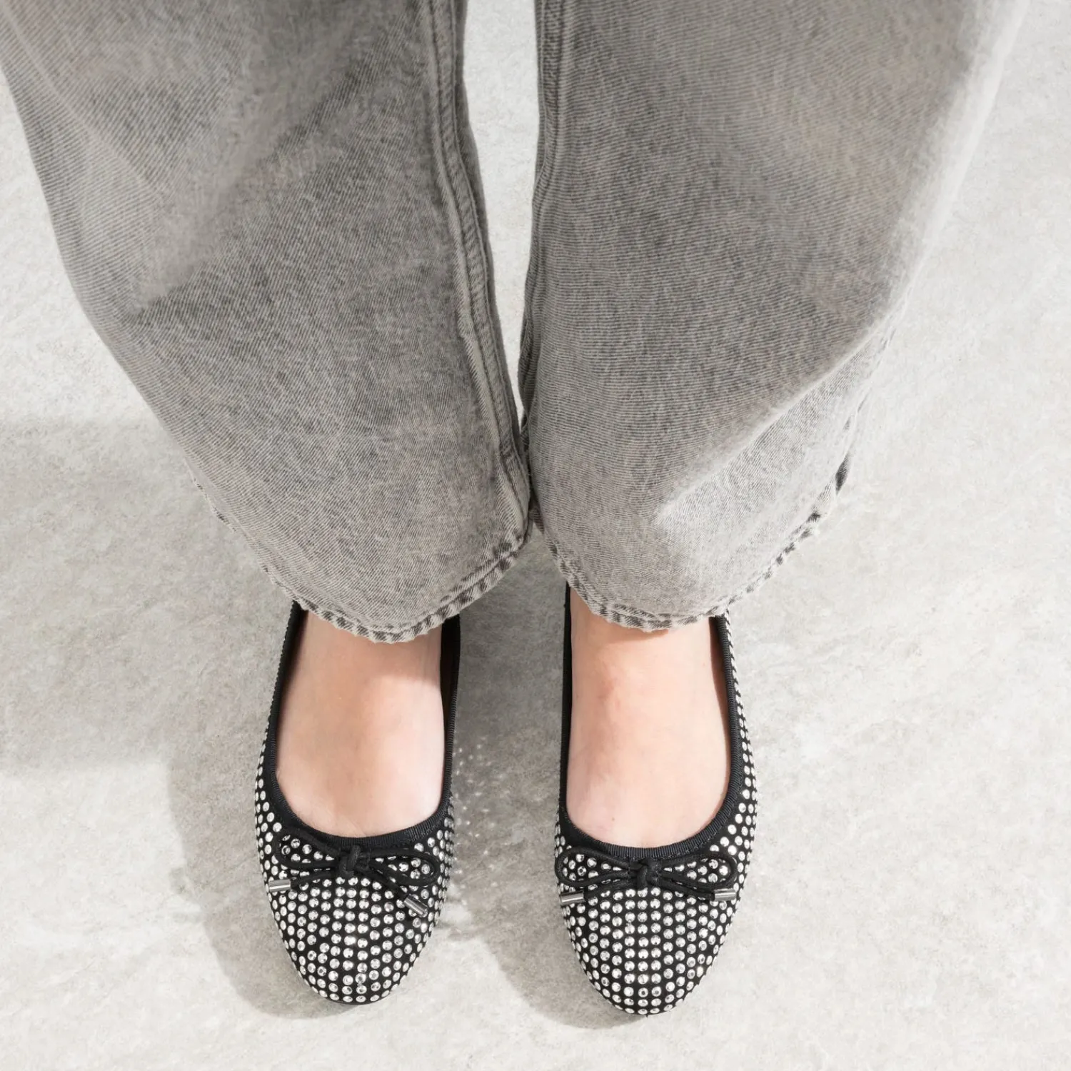 Eram Ballerines^Ballerine noire décor strass METALISE