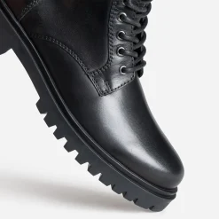Eram Boots^Boots à lacet cranté en cuir NOIR