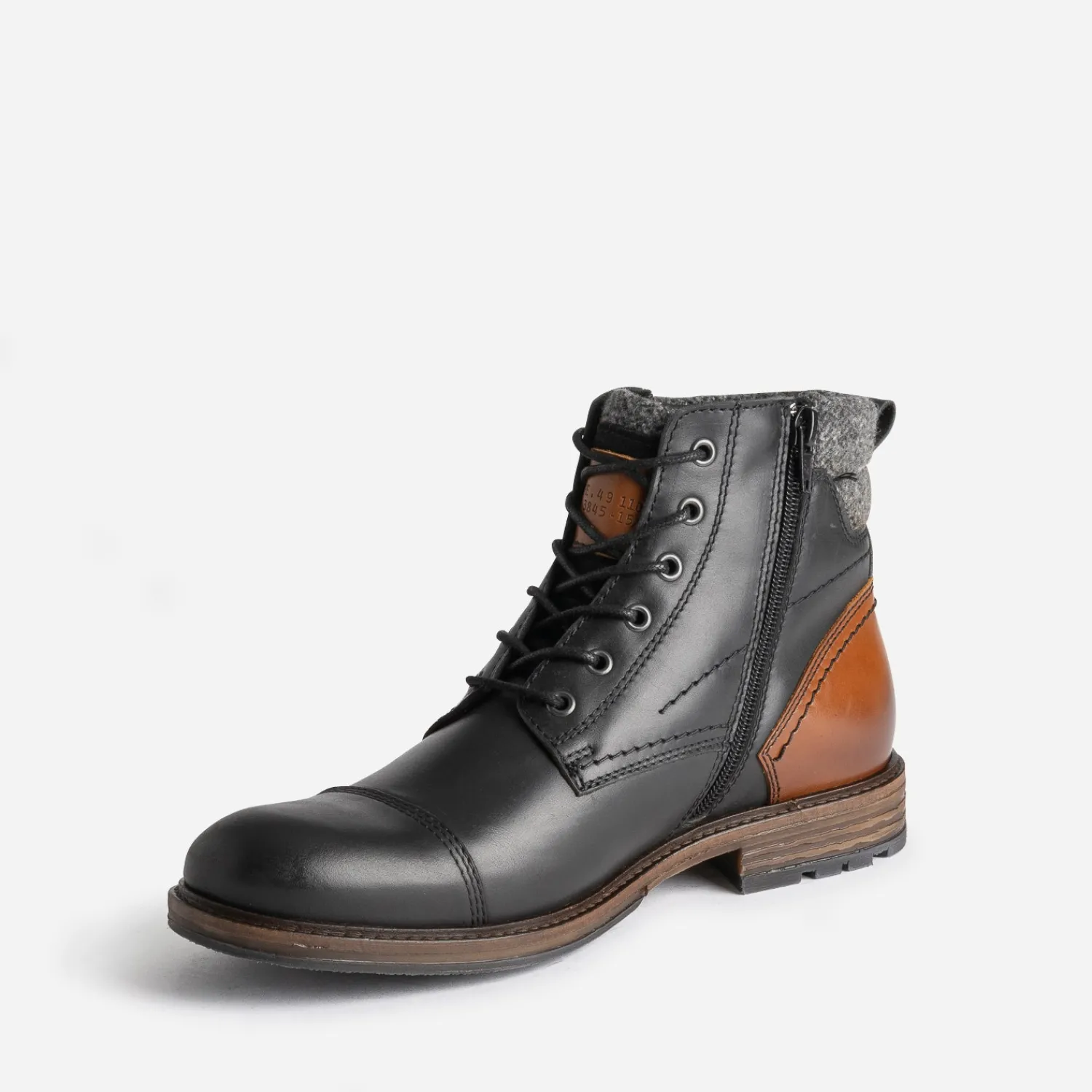Eram Boots^Boots à lacet et cognac en cuir NOIR
