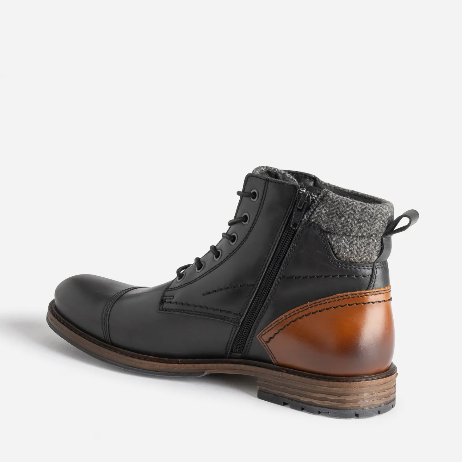 Eram Boots^Boots à lacet et cognac en cuir NOIR