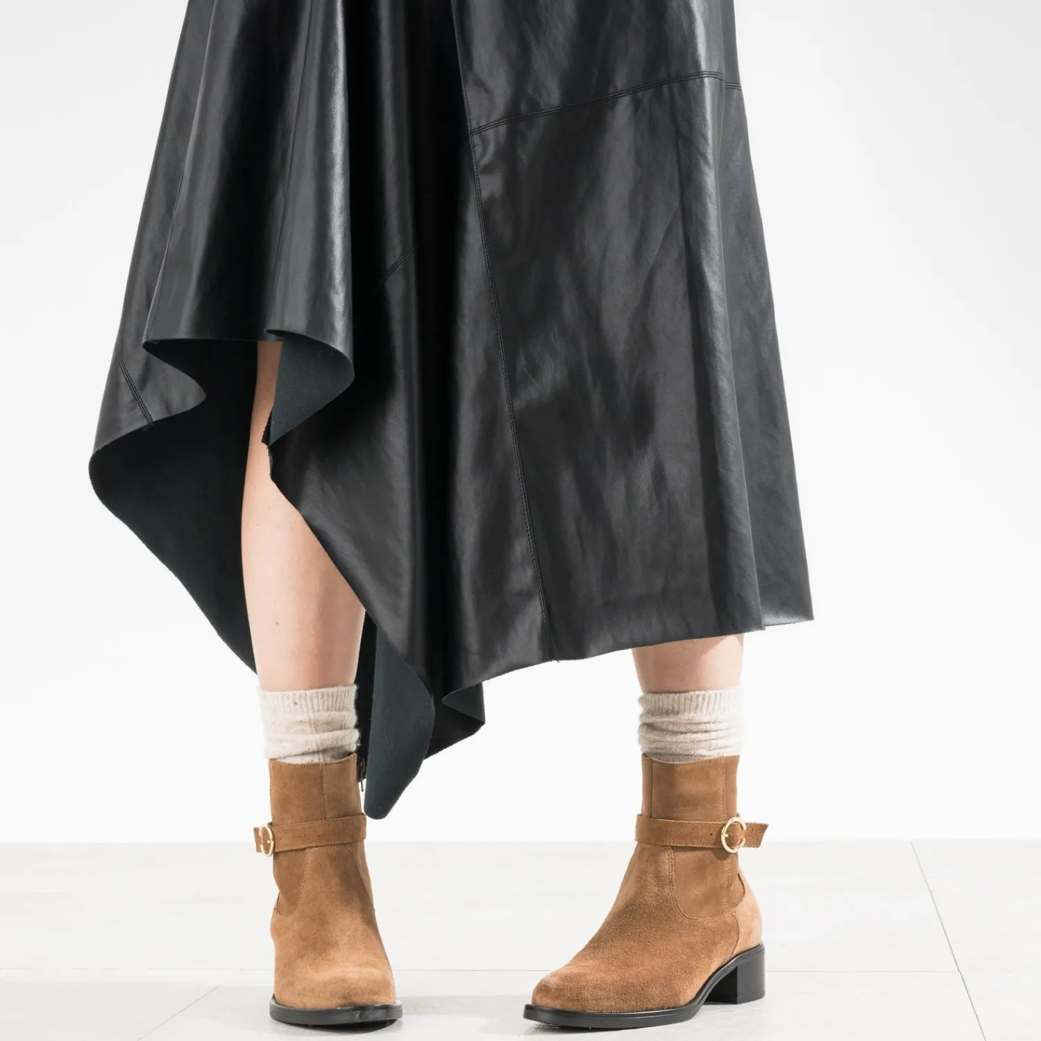 Eram Boots^Boots cuir velours avec boucle CAMEL