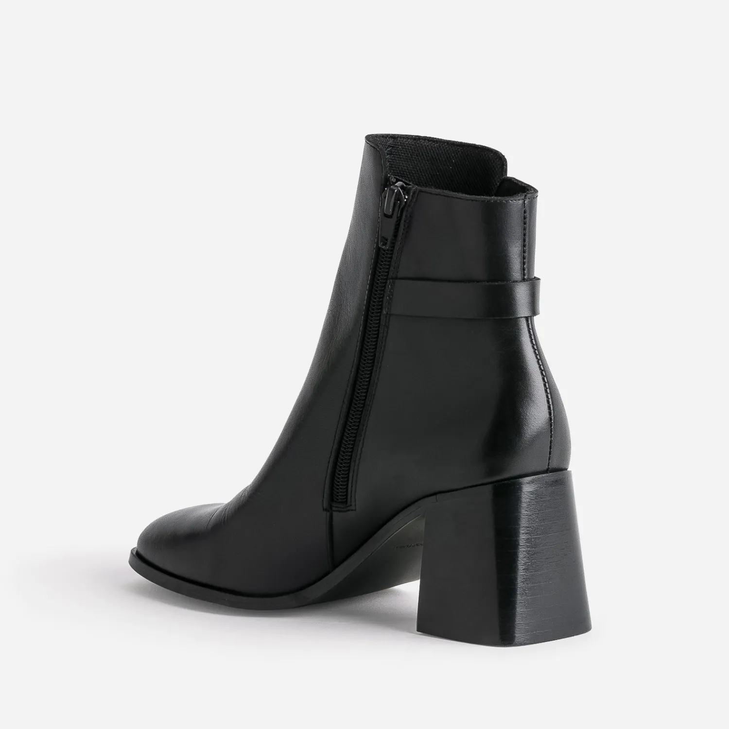 Eram Boots^Boots en cuir éco-conçu avec anneau en D NOIR
