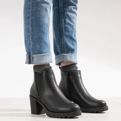 Texto Boots^Boots NOIR