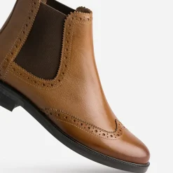 Eram Boots^Chelsea boots cuir détails perforés COGNAC