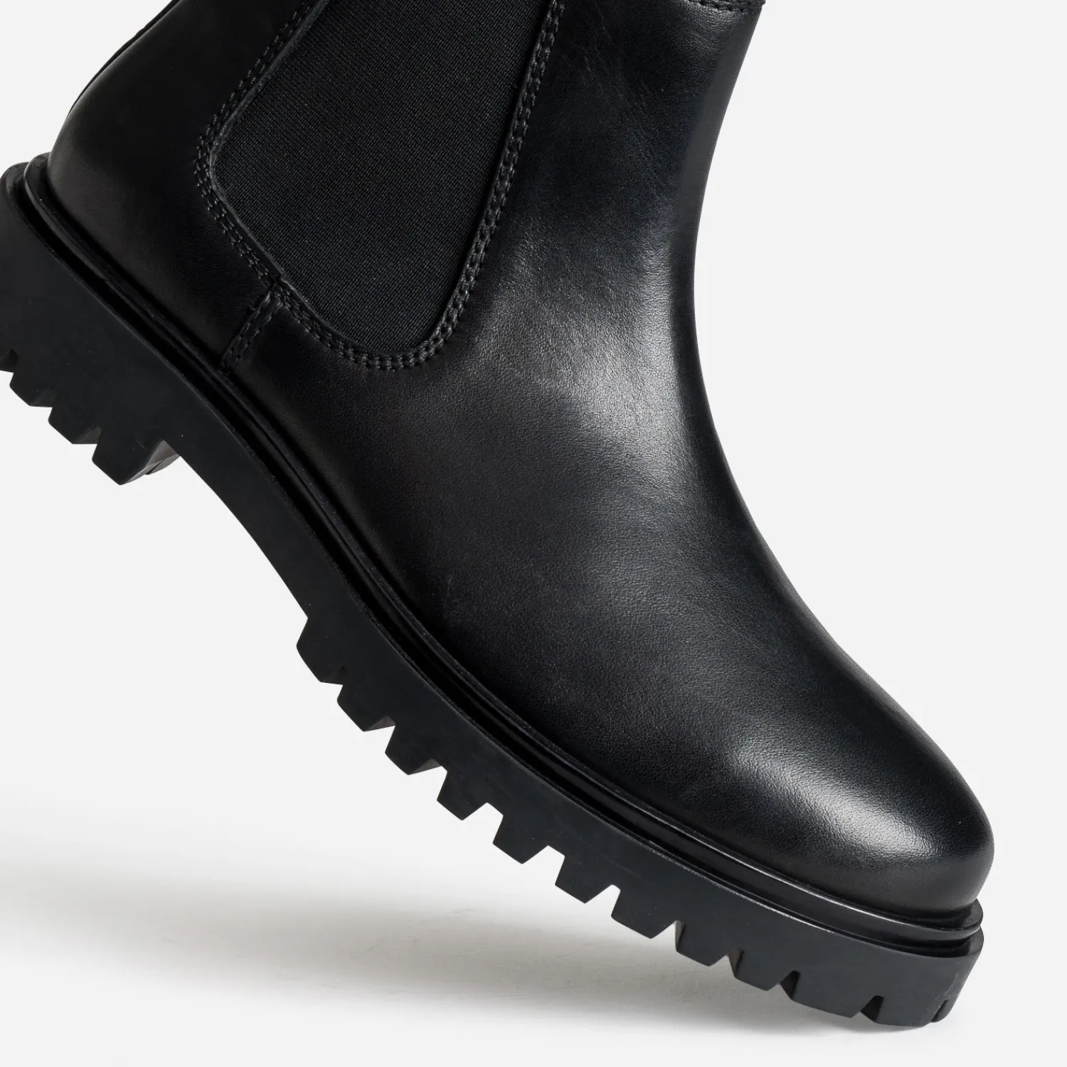 Eram Boots^Chelsea boots cuir semelle crantée NOIR