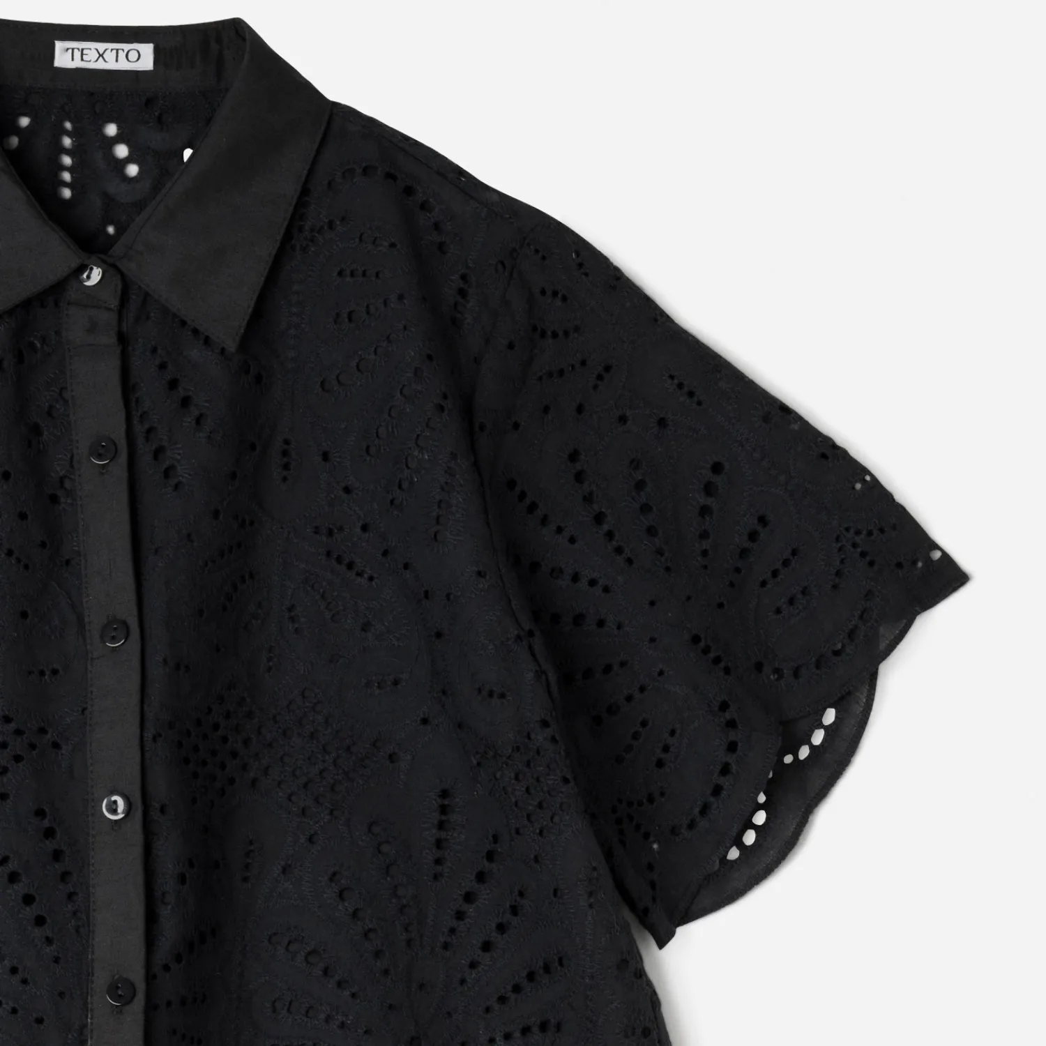 Texto Chemises & Blouses^Chemise e broderie anglaise NOIR