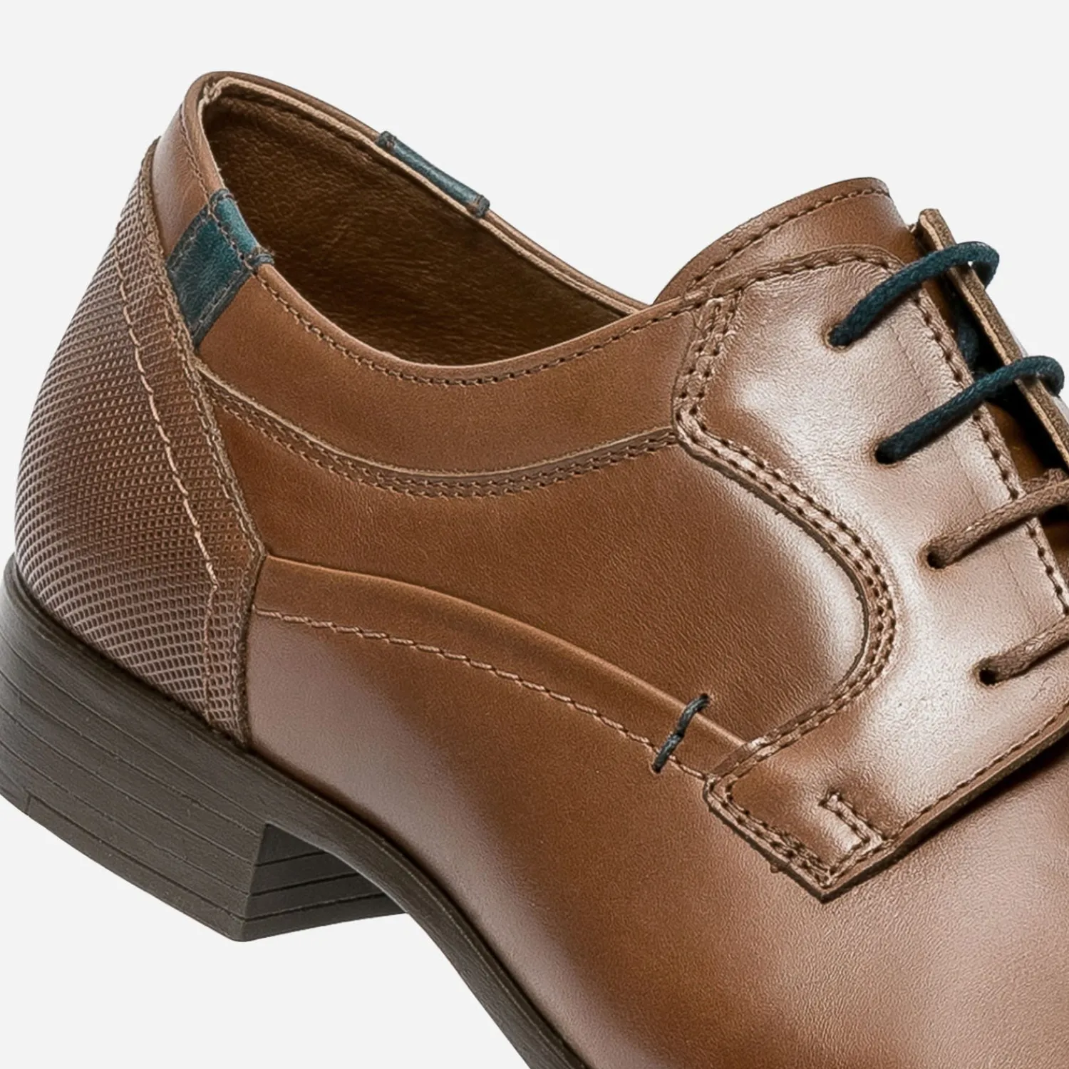 Eram Chaussures De Ville^Derby camel en cuir éco-conçu COGNAC