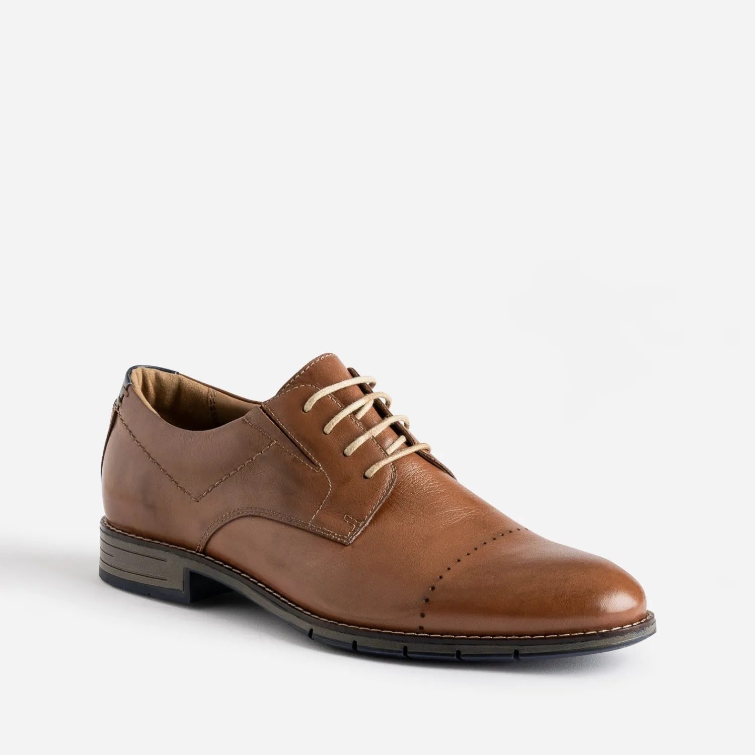 Eram Chaussures De Ville^Derby en cuir ligne perforée COGNAC