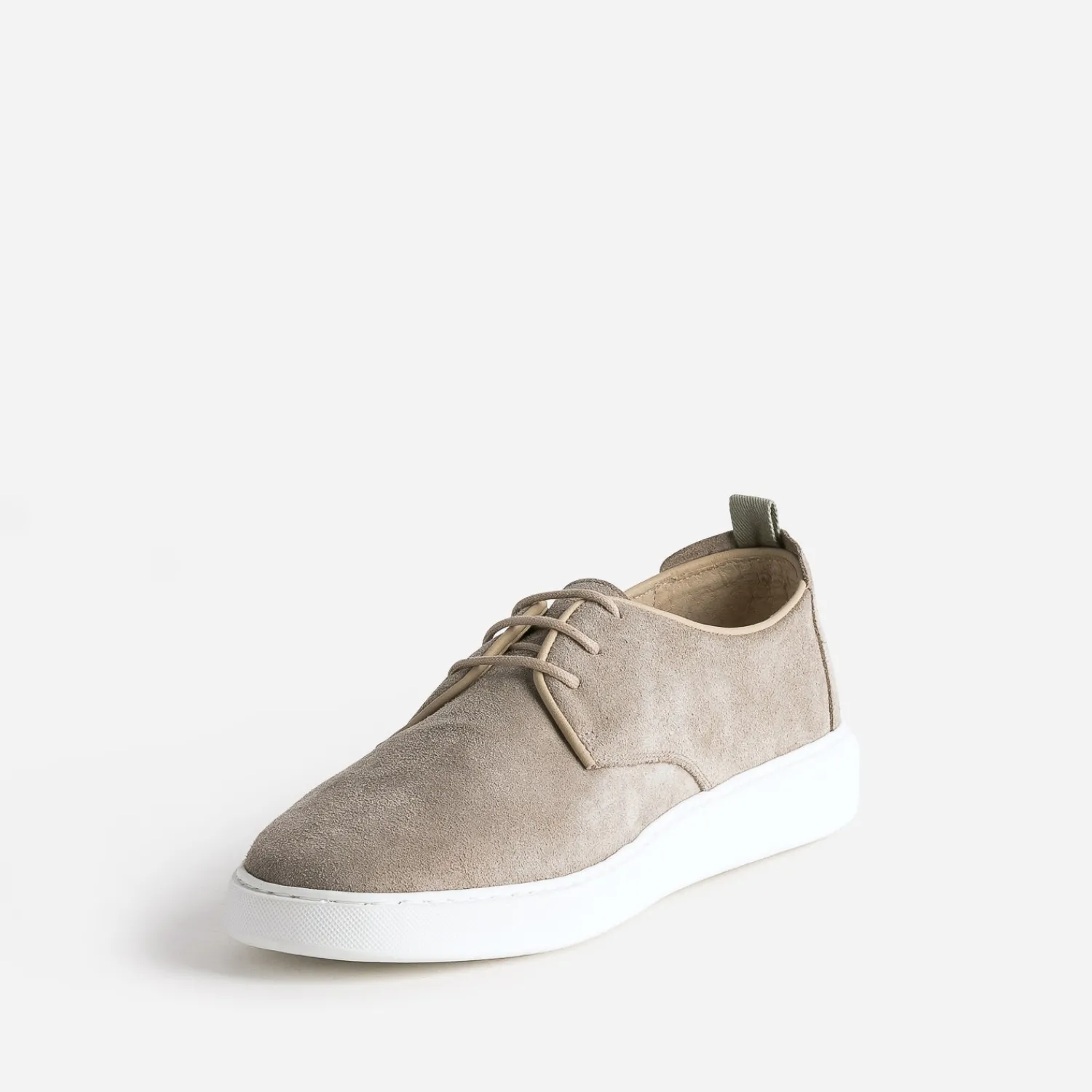 Eram Baskets/Tennis^Derby confort taupe en cuir velours BEIGE