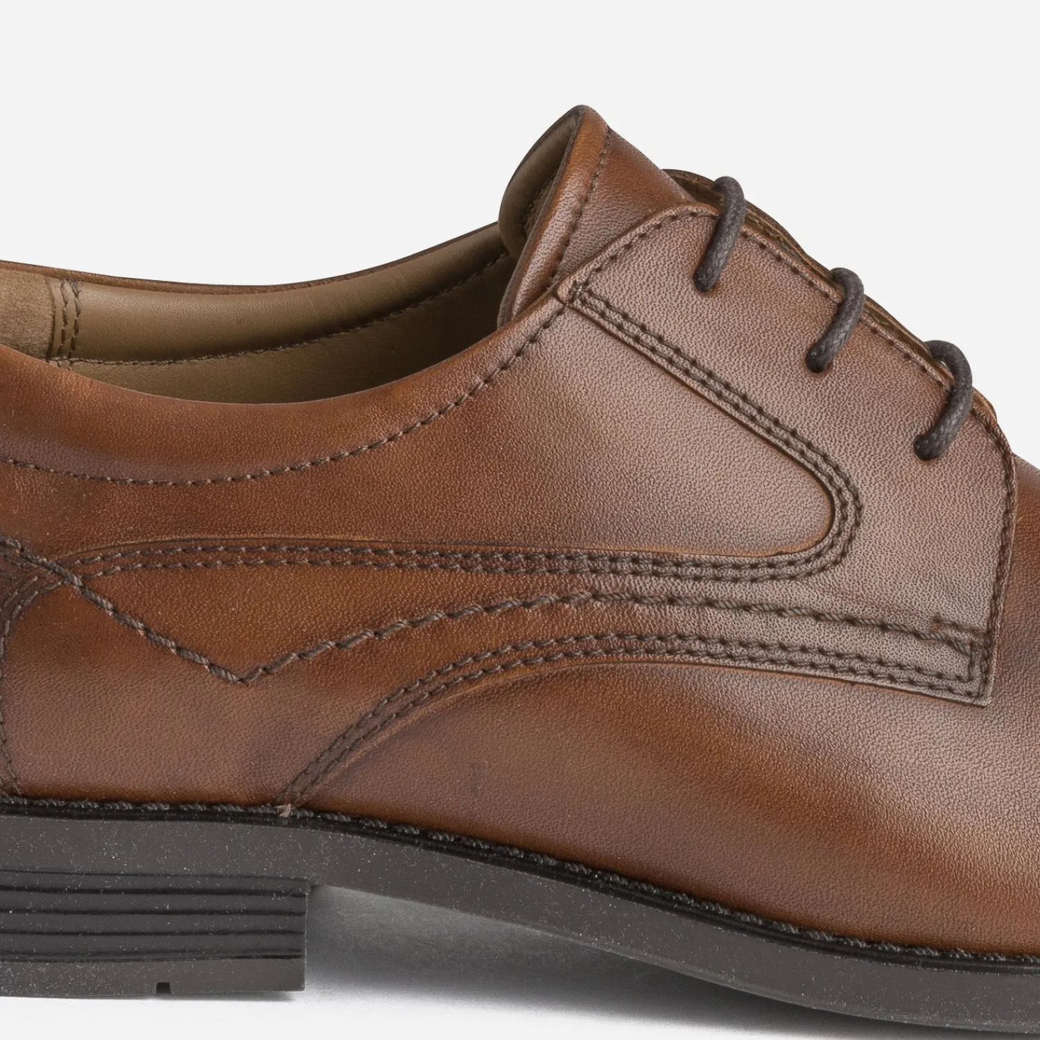 Eram Chaussures De Ville^Derby marron en cuir COGNAC