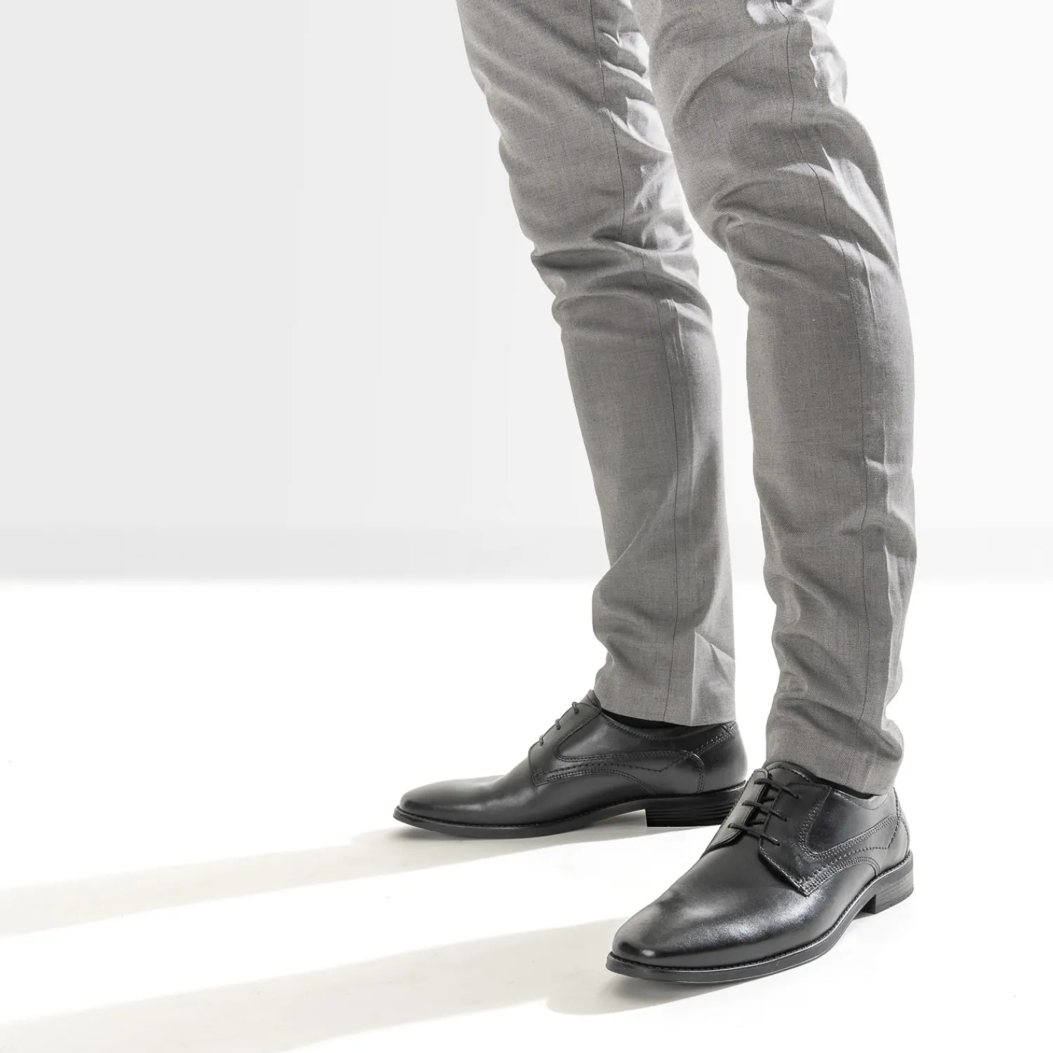 Eram Chaussures De Ville^Derby en cuir NOIR