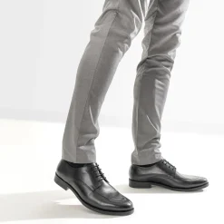 Eram Chaussures De Ville^Derby en cuir ligne perforée NOIR