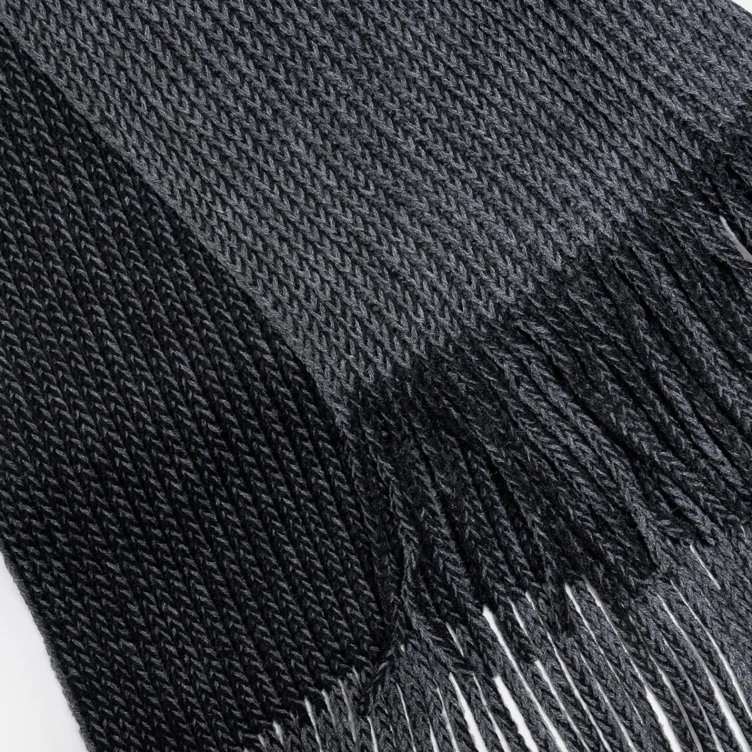 Eram Echarpes & Foulards|Accessoires^Echarpe homme grise et noire tricot à franges GRIS FONCE