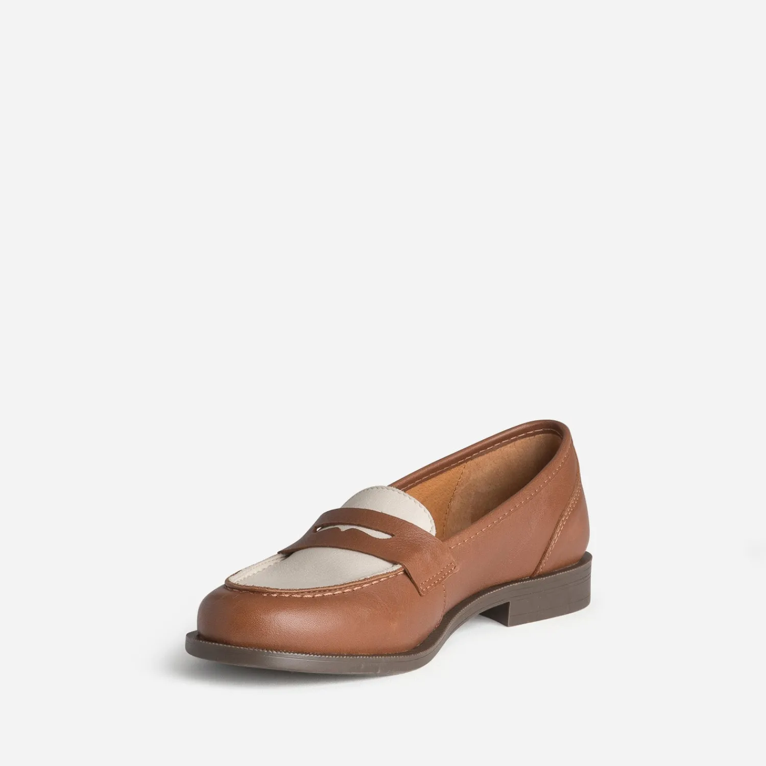 Eram Mocassins/Slippers^Mocassin bicolore et beige cuir COGNAC