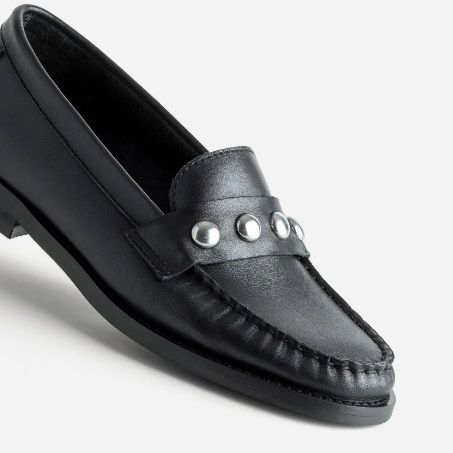 Eram Mocassins/Slippers^Mocassin cuir détails clous bombés NOIR