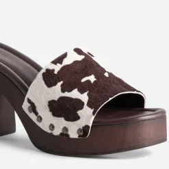 Texto Mules/Tongs|Sandales^Mule à talon motif vache MARRON