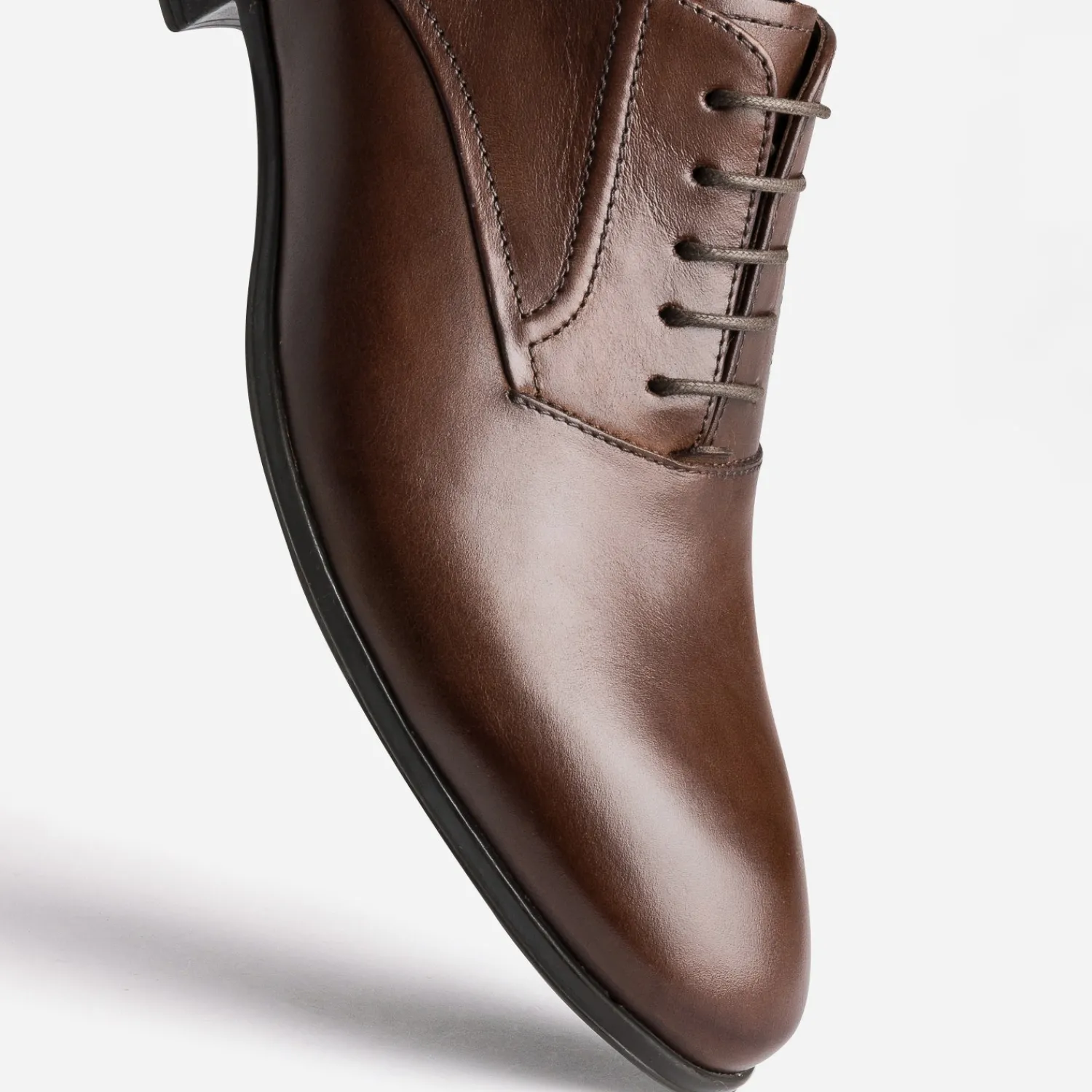 Eram Chaussures De Ville^Richelieu marron en cuir COGNAC