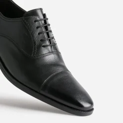 Eram Chaussures De Ville^Richelieu en cuir NOIR