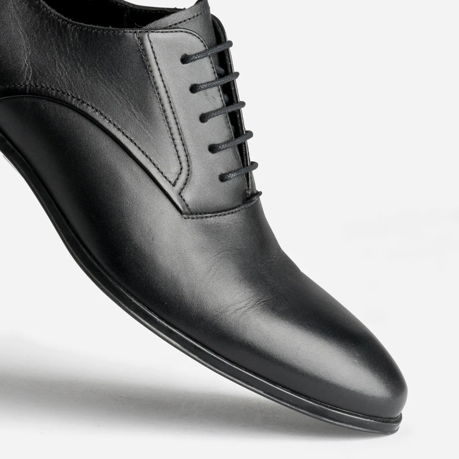 Eram Chaussures De Ville^Richelieu en cuir NOIR