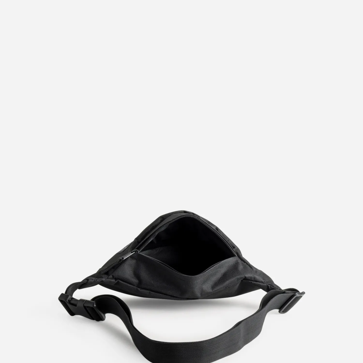 Eram Sacs|Sacs & Besaces^Sac banane nylon tissé mat NOIR