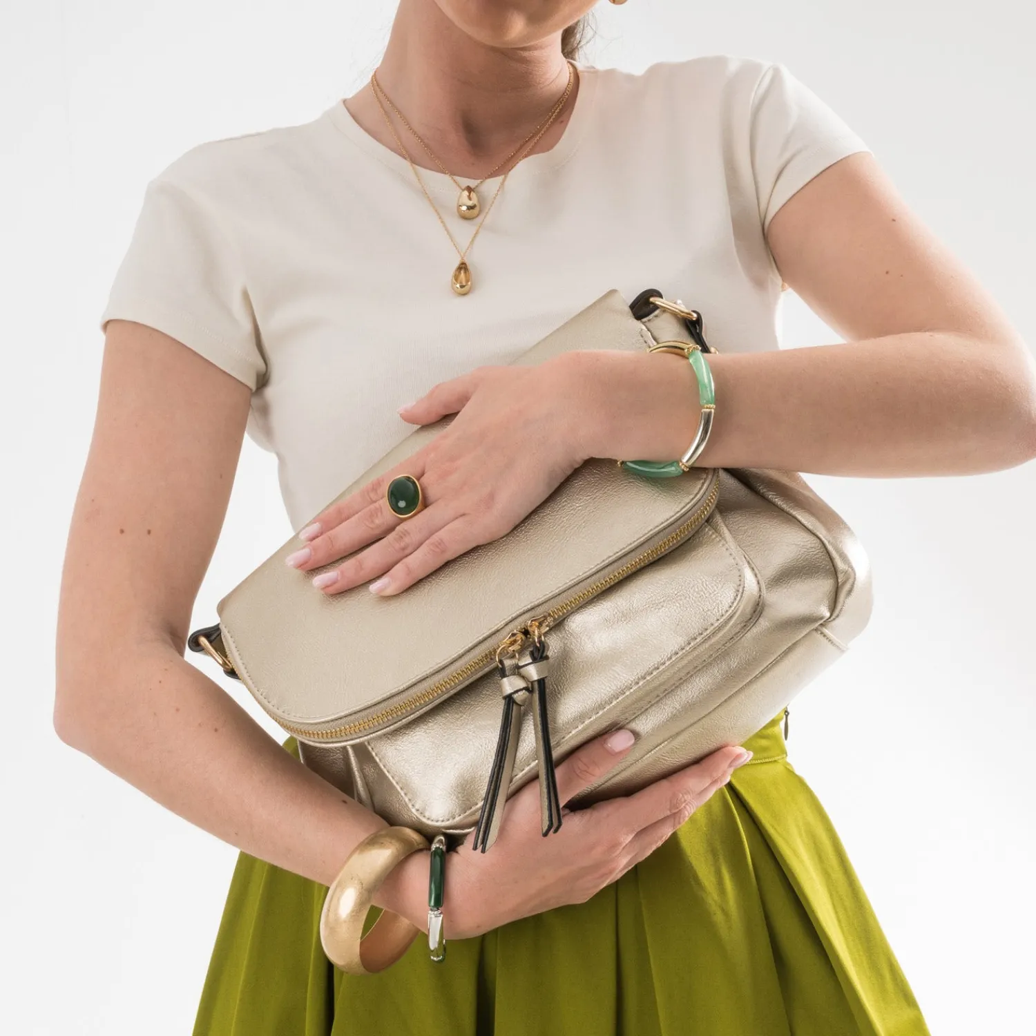 Eram Sacs À Main^Sac besace doré avec rabat zippé BEIGE