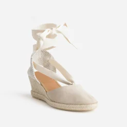 Eram Sandales^Sandale compensée cuir velours éco-conçu TAUPE