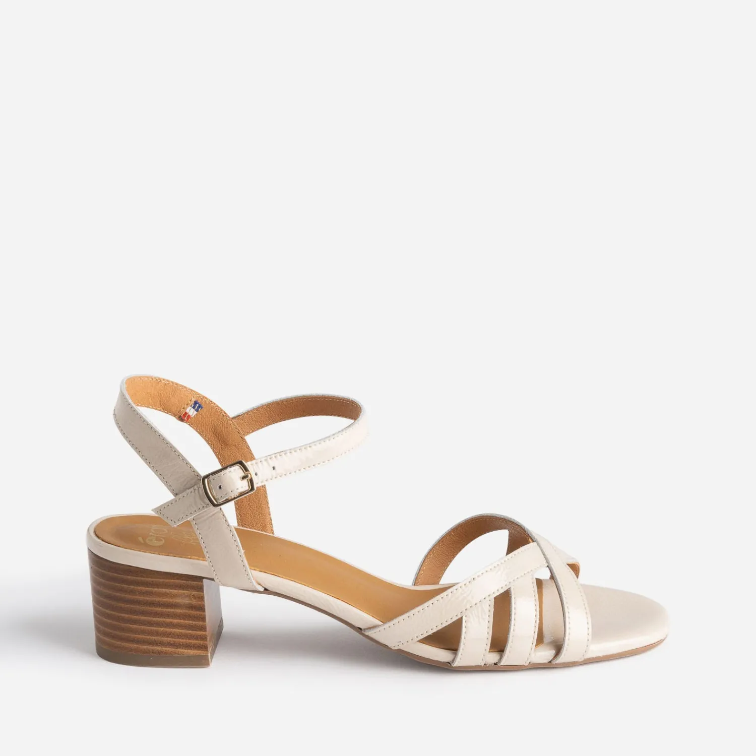 Eram Flex Sandales^Sandale beige clair en cuir verni ECRU