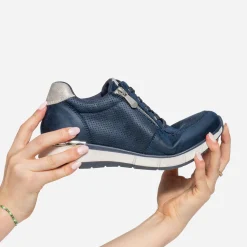 Eram Baskets^Tennis bleu perforée MARINE