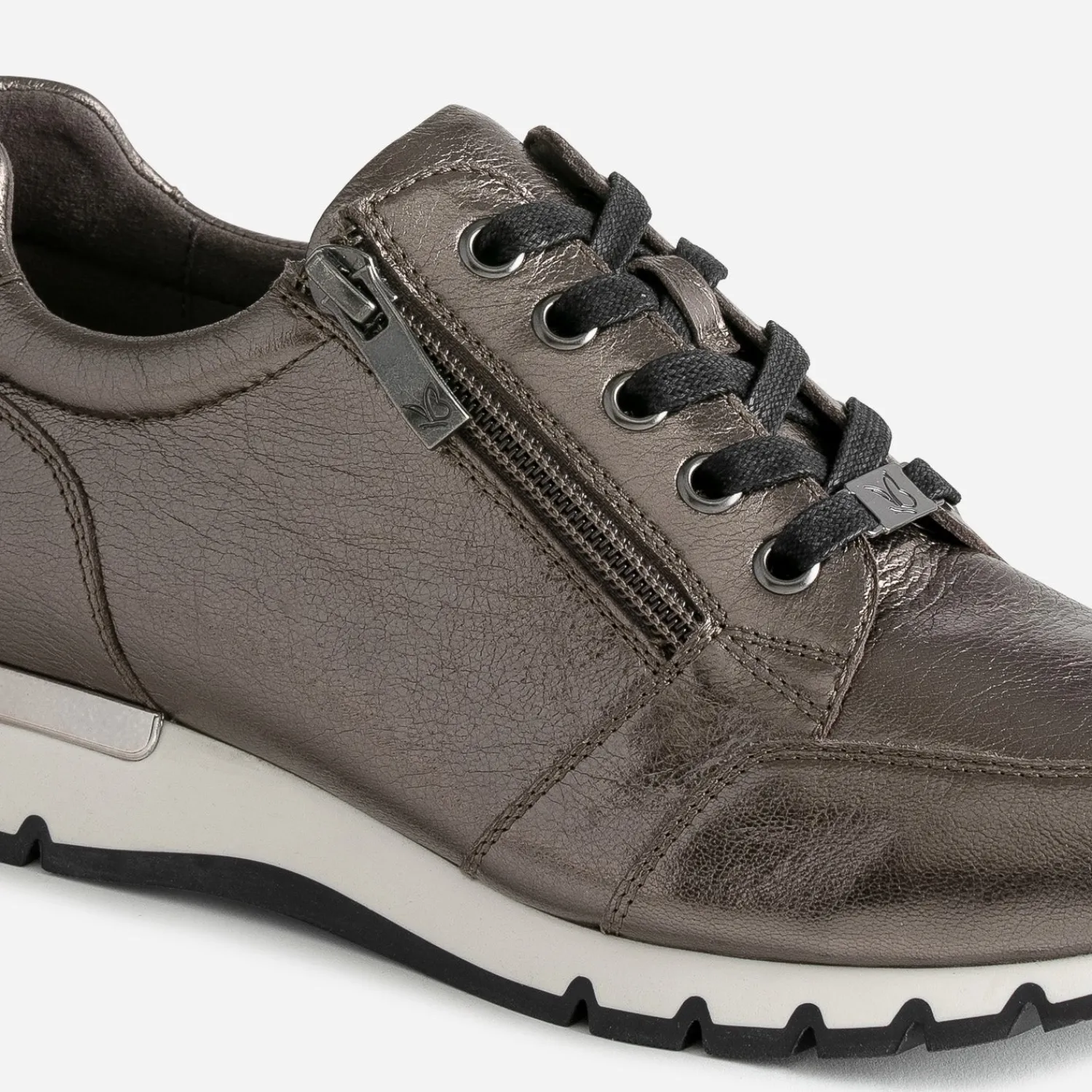 Caprice Baskets^Tennis bronze en cuir METALISE