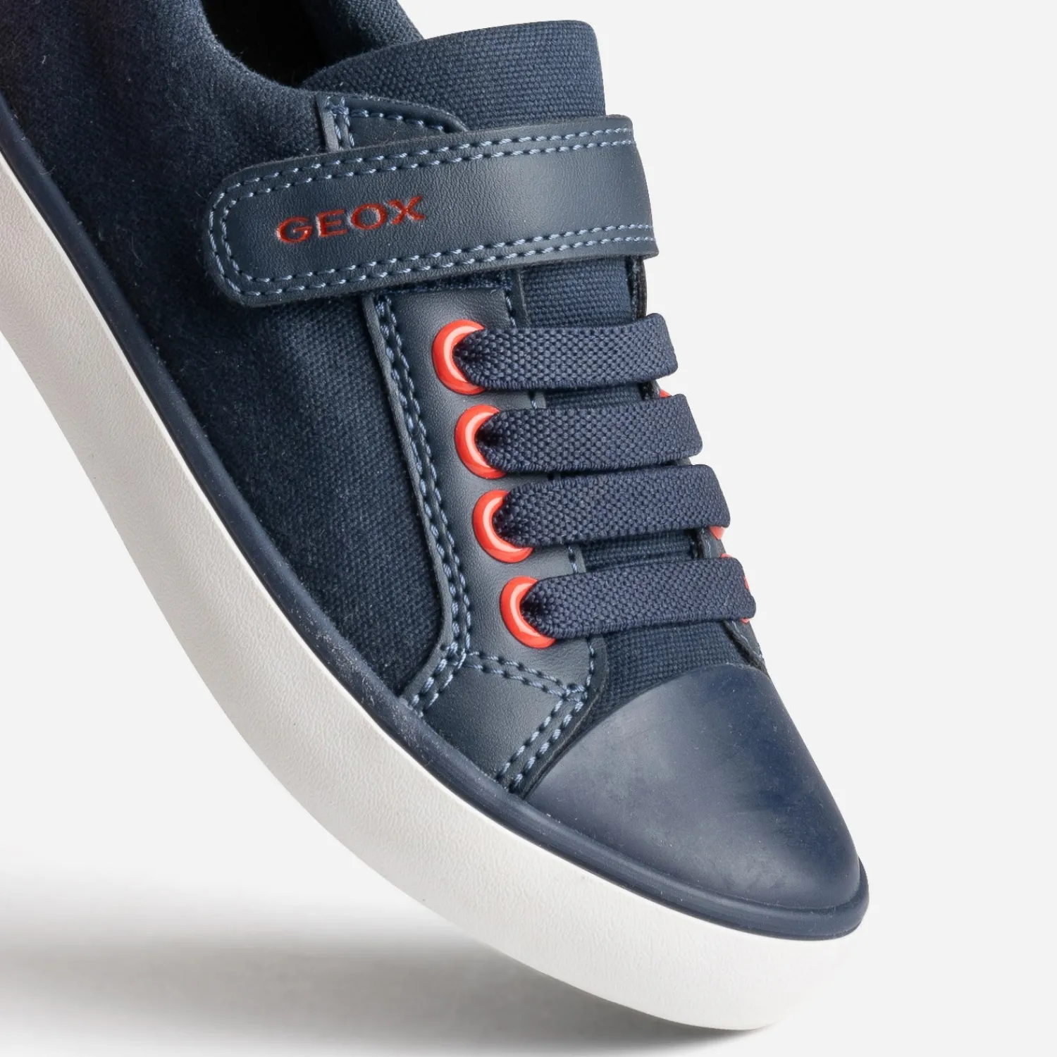 GEOX Baskets^Tennis détails rouges MARINE