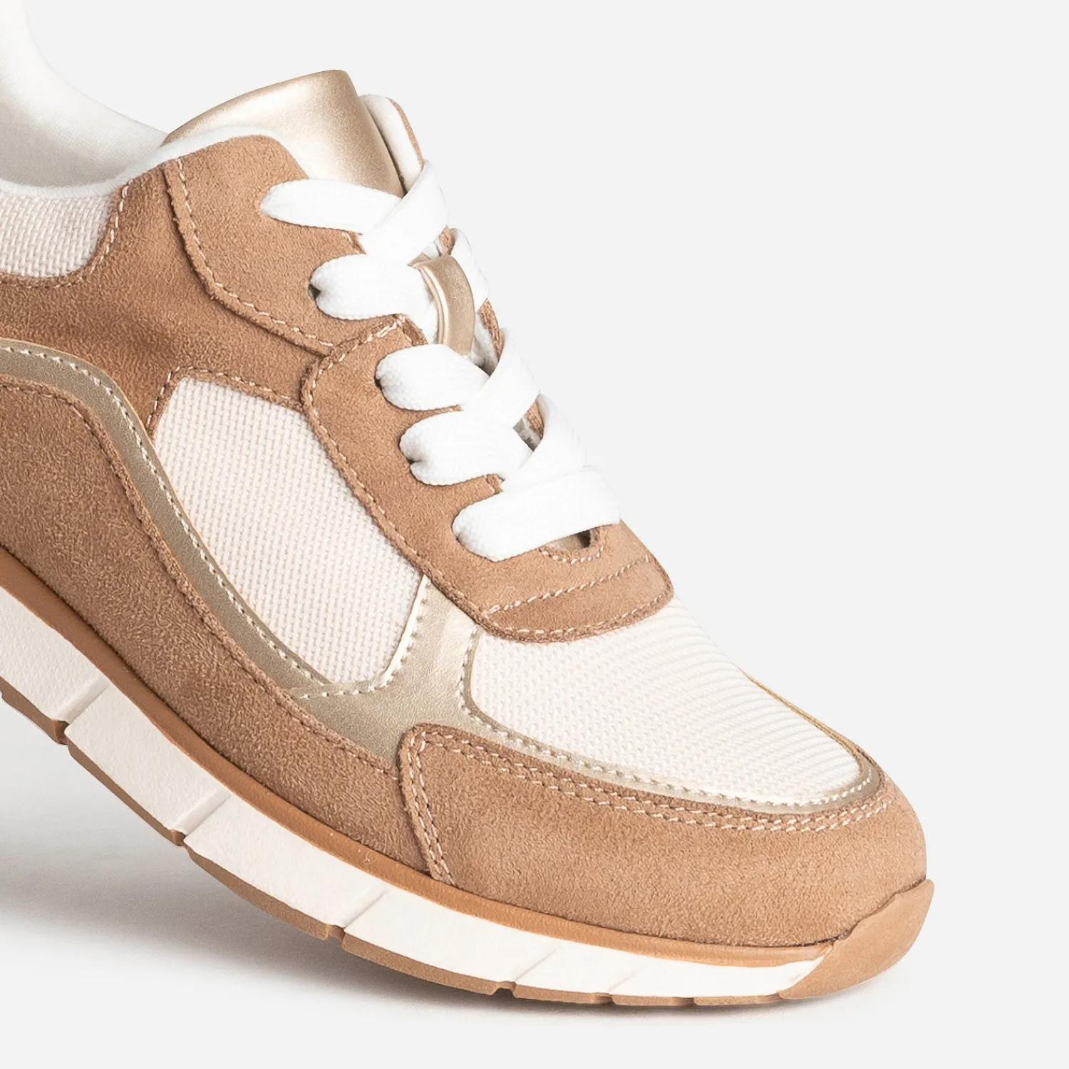 Eram Baskets^Tennis marron, beige et doré semelle amovible CAMEL