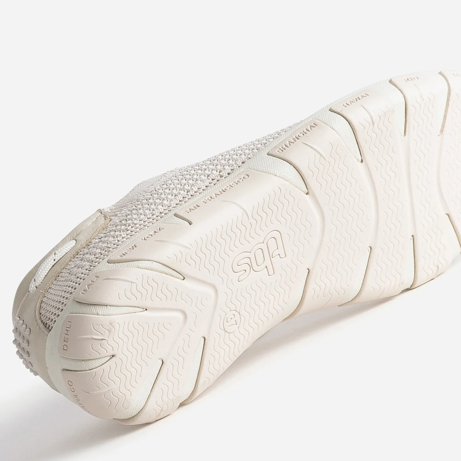 Tbs Baskets^Tennis en mesh BEIGE